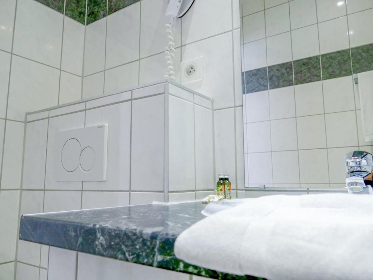 Hotel Berlioz Euroairport Basel - Mulhouse - Freiburg Saint-Louis  Esterno foto