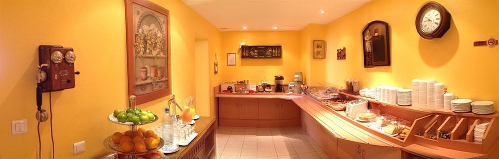 Hotel Berlioz Euroairport Basel - Mulhouse - Freiburg Saint-Louis  Esterno foto