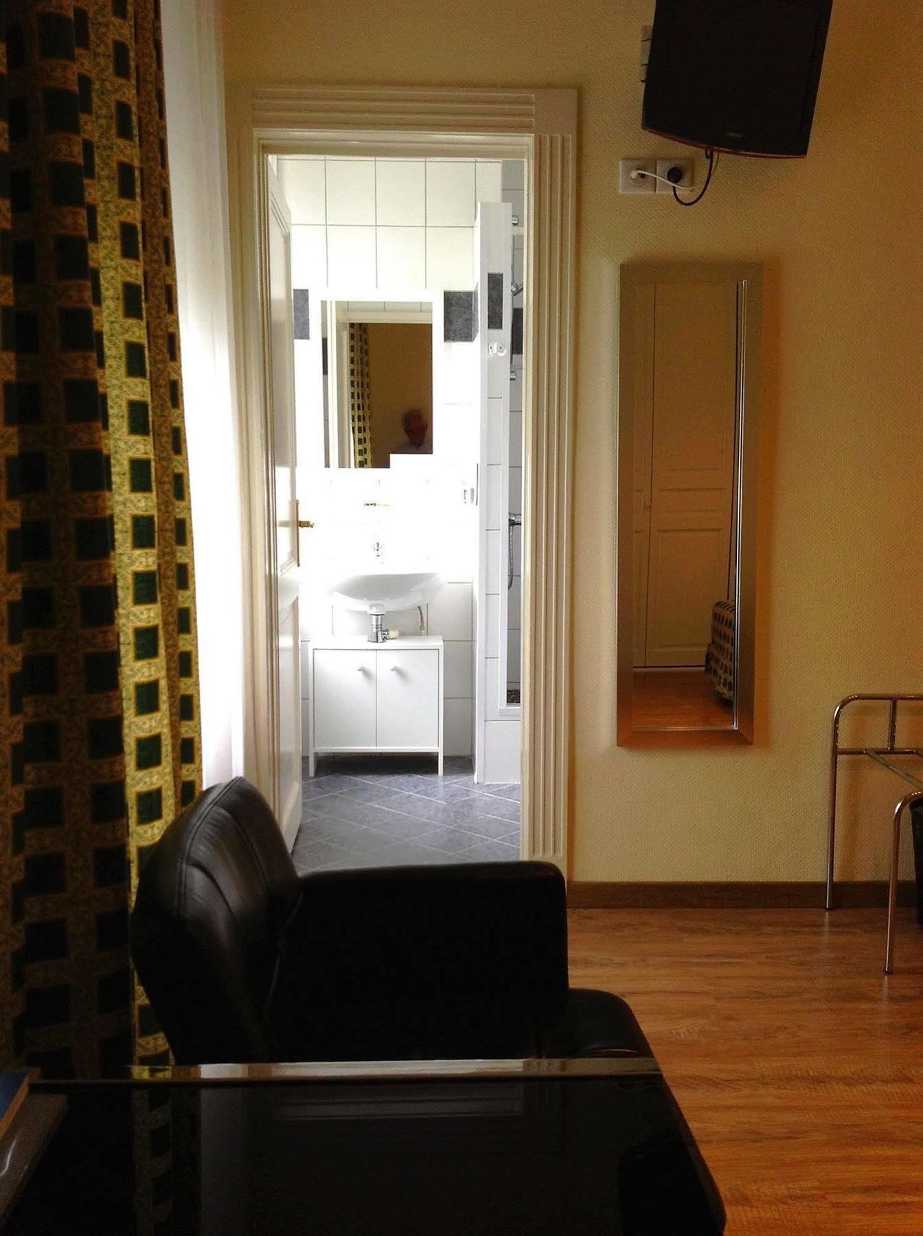 Hotel Berlioz Euroairport Basel - Mulhouse - Freiburg Saint-Louis  Esterno foto