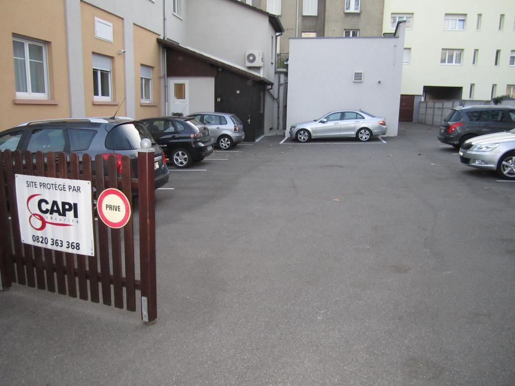 Hotel Berlioz Euroairport Basel - Mulhouse - Freiburg Saint-Louis  Esterno foto